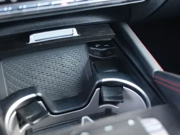 MERCEDES-BENZ GLE 53 AMG 4Matic   Rot Design - AHK - Pano