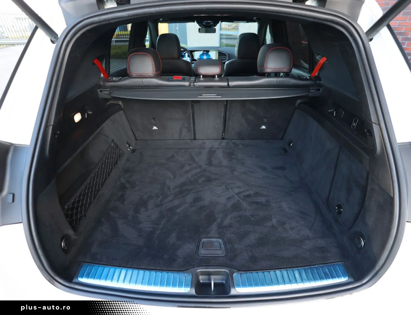 MERCEDES-BENZ GLE 53 AMG 4Matic   Rot Design - AHK - Pano