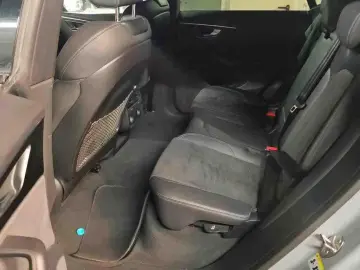 AUDI Q8 55TFSI Comp. S-Line LED PANO KAMERA CARBON VC