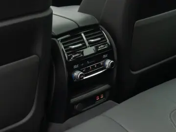 BMW 540i xD LuxuryLine Panorama H K DAB HUD Laser19