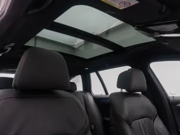 BMW 540i xD LuxuryLine Panorama H K DAB HUD Laser19