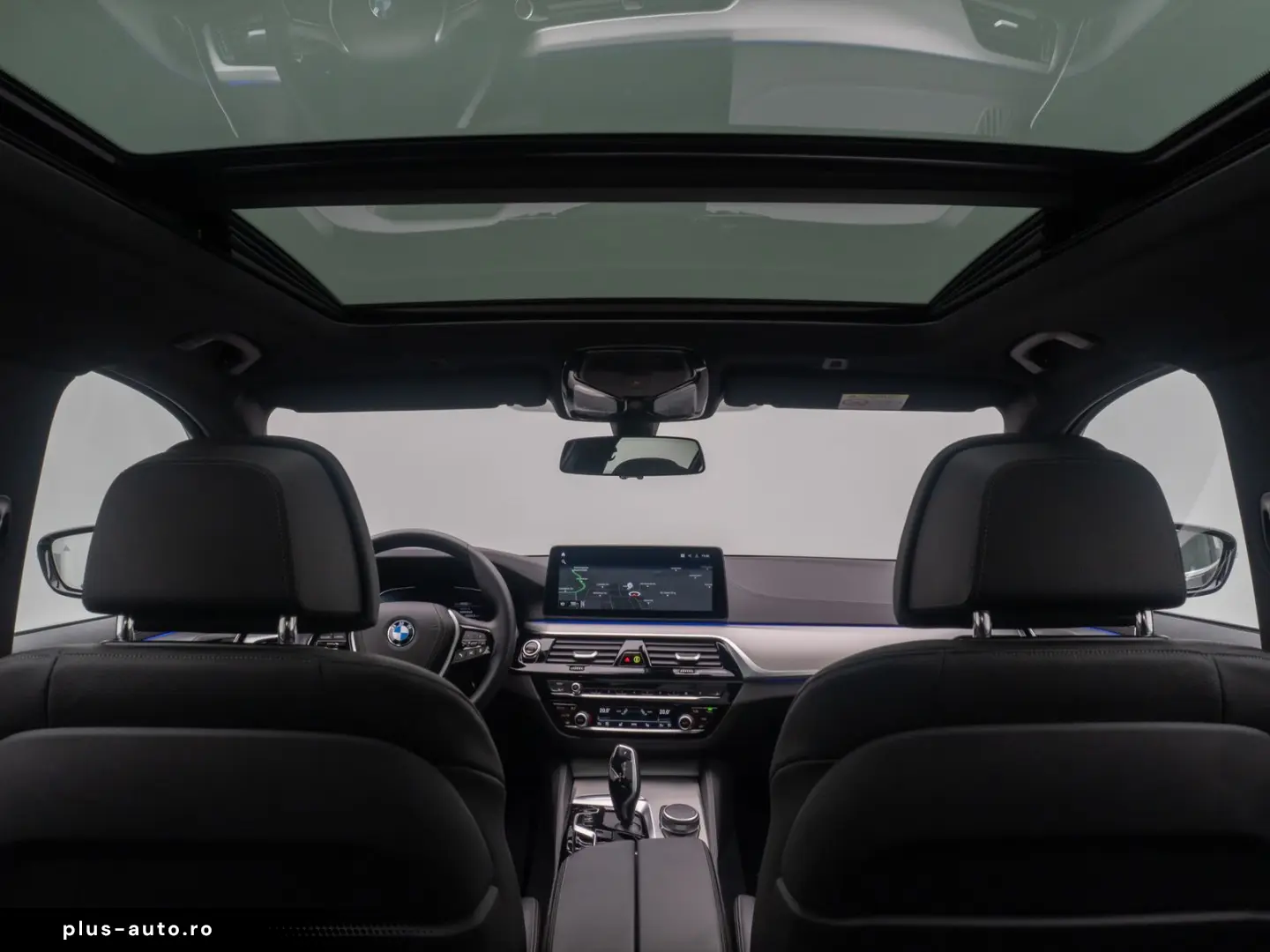 BMW 540i xD LuxuryLine Panorama H K DAB HUD Laser19