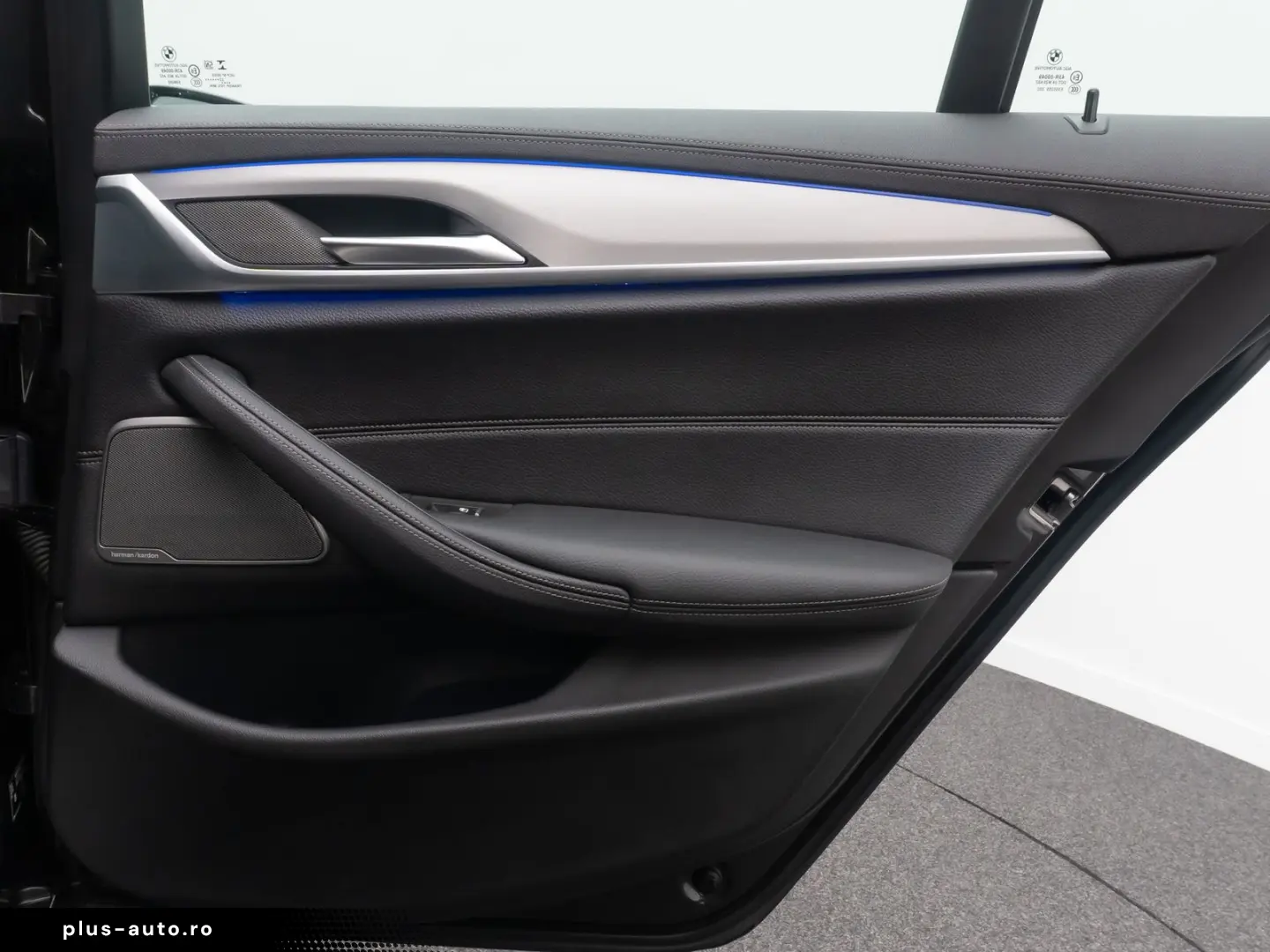 BMW 540i xD LuxuryLine Panorama H K DAB HUD Laser19