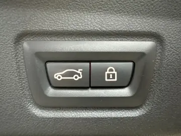 BMW M440i xDrive NAV LASER HEAD-UP GLASDACH 360  ACC