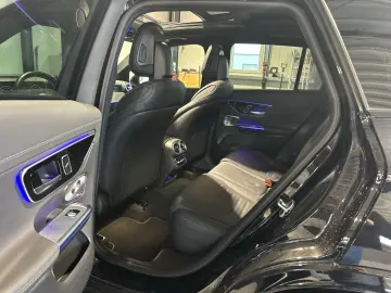 MERCEDES-BENZ GLC 300 4M AMG Night -Airmatic-HUD-Pano-Memory