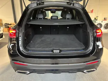 MERCEDES-BENZ GLC 300 4M AMG Night -Airmatic-HUD-Pano-Memory