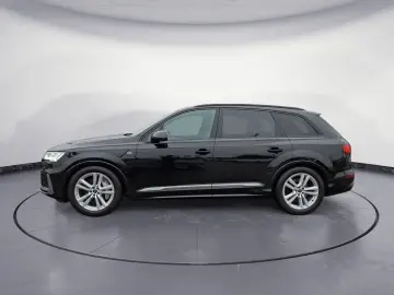 AUDI Q7 55 TFSI quattro S line