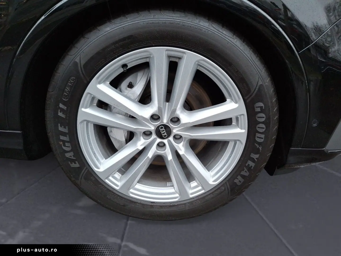 AUDI Q7 55 TFSI quattro S line