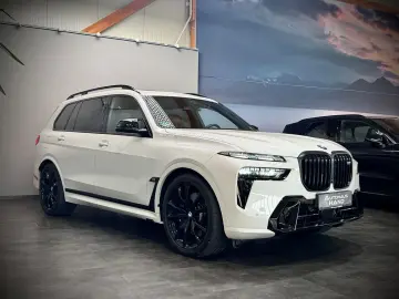 BMW X7 M60i ICONIC GLOW 7-SITZER INDIV. ACC PANO 1Hd