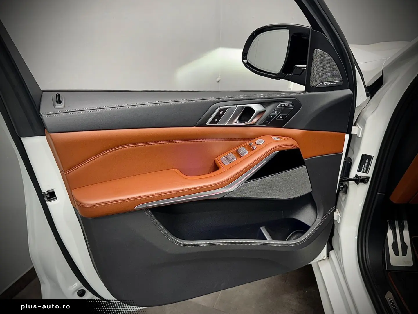 BMW X7 M60i ICONIC GLOW 7-SITZER INDIV. ACC PANO 1Hd