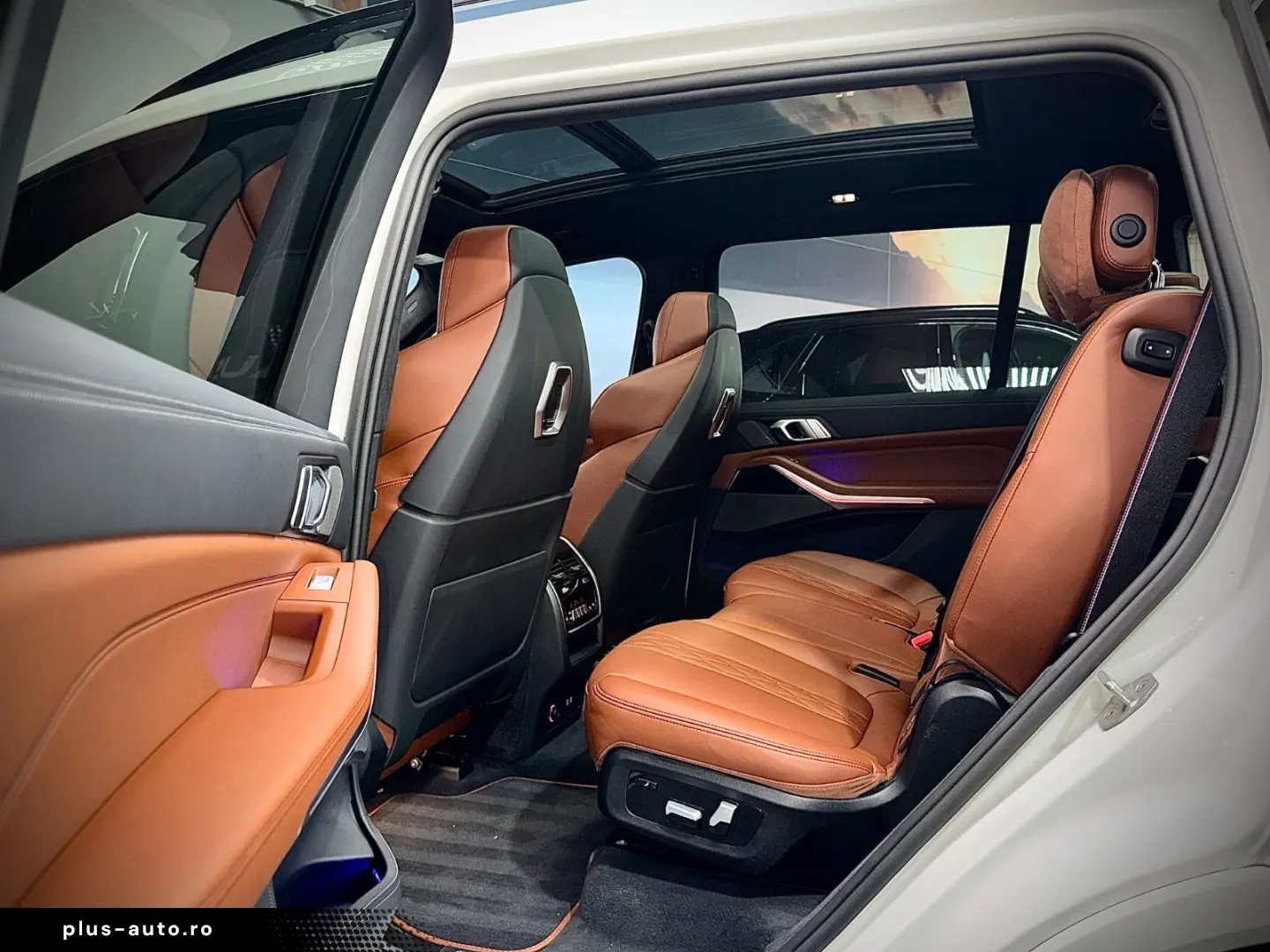 BMW X7 M60i ICONIC GLOW 7-SITZER INDIV. ACC PANO 1Hd