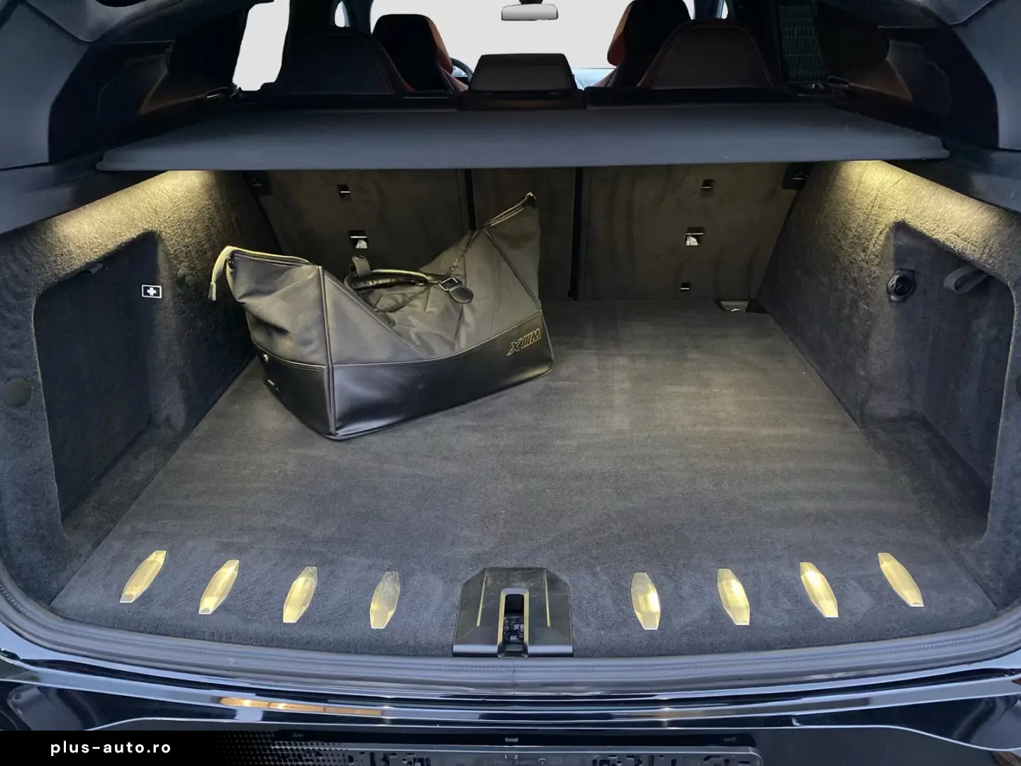 BMW XM Label    M DriversPack. B&W Individual