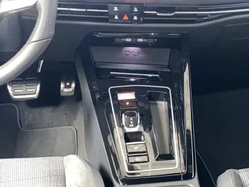 Volkswagen Golf 1 5l eHybrid DSG GTE