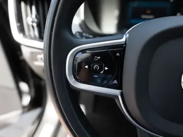 VOLVO V90 Recharge T6 AWD Inscription Expression PANO