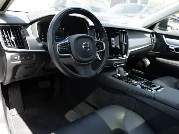 VOLVO V90 Recharge T6 AWD Inscription Expression PANO