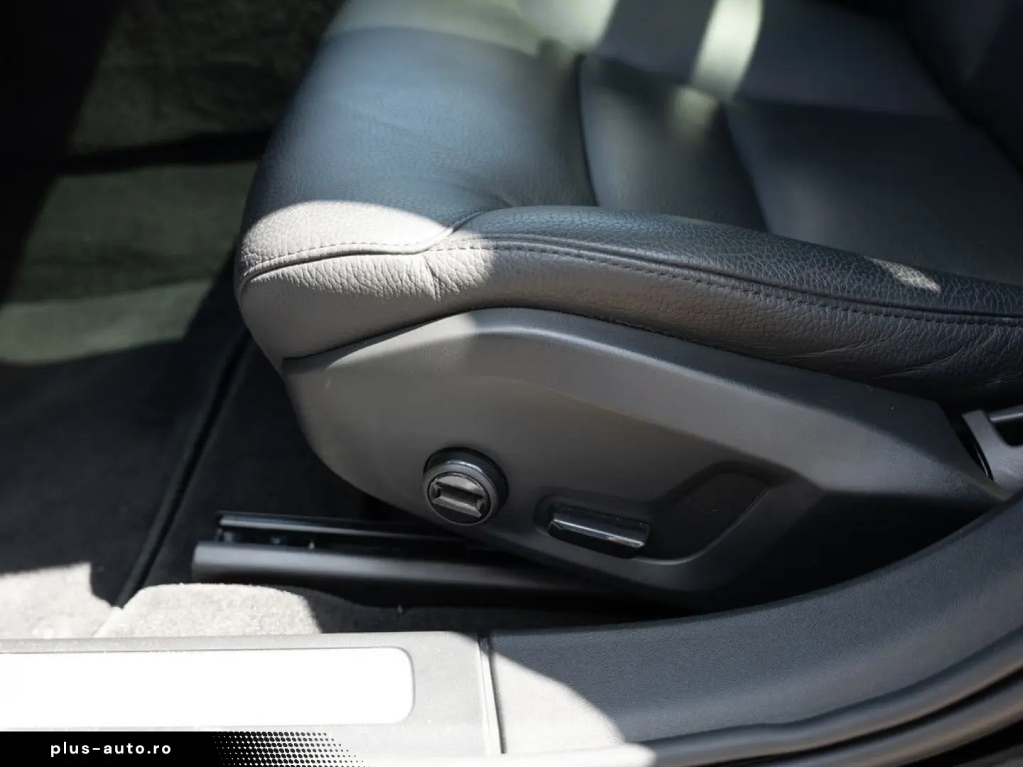 VOLVO V90 Recharge T6 AWD Inscription Expression PANO