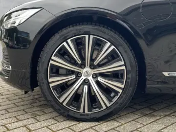 VOLVO V90 Inscription Expression T8
