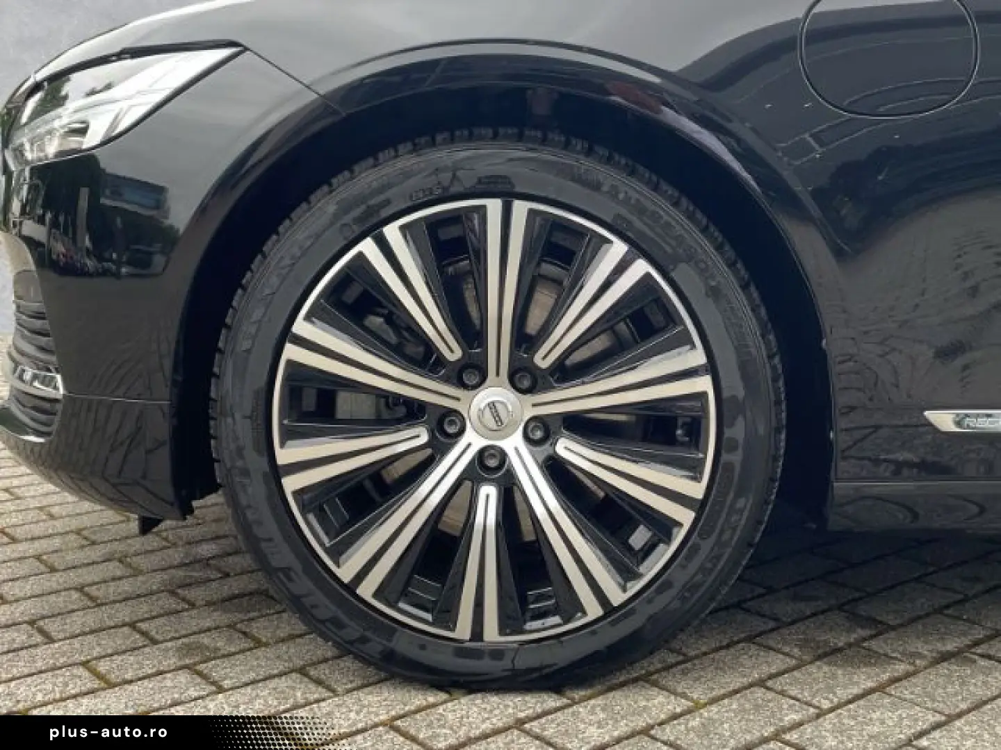 VOLVO V90 Inscription Expression T8