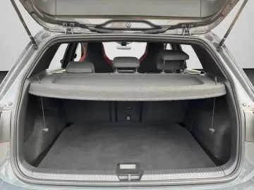 Volkswagen Golf VIII 2.0 TSI GTI DSG