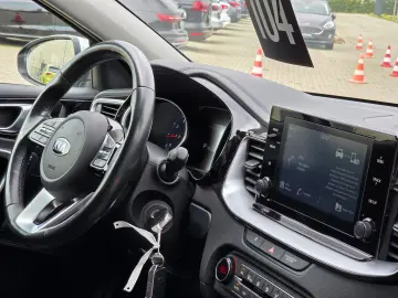 KIA XCeed Spirit Led Leder Acc Kamera Keyless