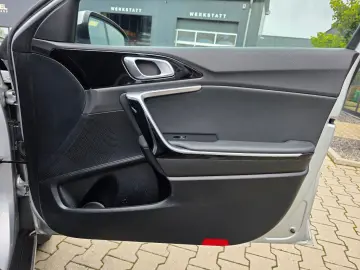 KIA XCeed Spirit Led Leder Acc Kamera Keyless