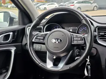 KIA XCeed Spirit Led Leder Acc Kamera Keyless