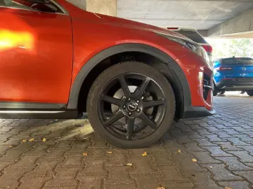 KIA XCeed Platinum Edition  AT LEDER NAVI GLASDACH