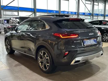 KIA XCeed Spirit Pano JBL ACC Navi LED R.Cam PDC SHZ