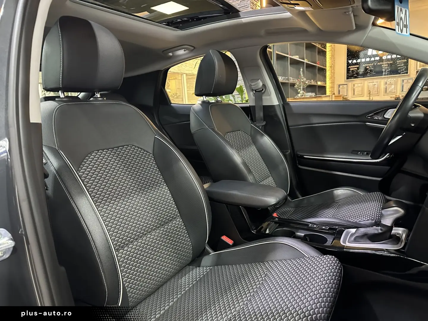 KIA XCeed Spirit Pano JBL ACC Navi LED R.Cam PDC SHZ