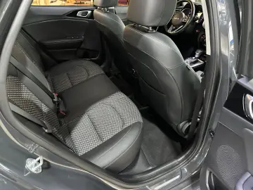 KIA XCeed Spirit Pano JBL ACC Navi LED R.Cam PDC SHZ