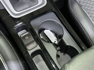 KIA XCeed Spirit Pano JBL ACC Navi LED R.Cam PDC SHZ