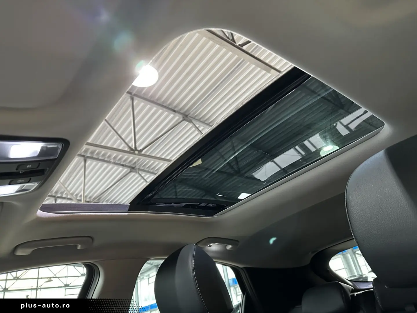 KIA XCeed Spirit Pano JBL ACC Navi LED R.Cam PDC SHZ