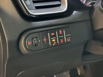 KIA XCeed Spirit Pano JBL ACC Navi LED R.Cam PDC SHZ