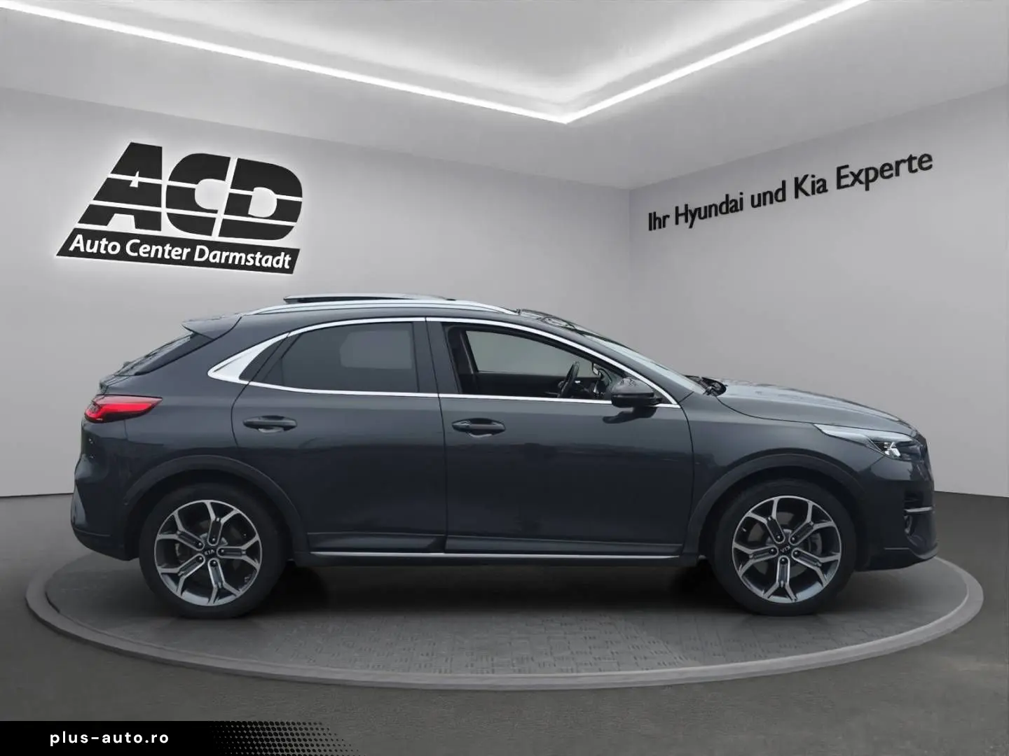 KIA XCeed 1.6T DCT PLATINUM PANO LEDER VOLLAUSSTATTU