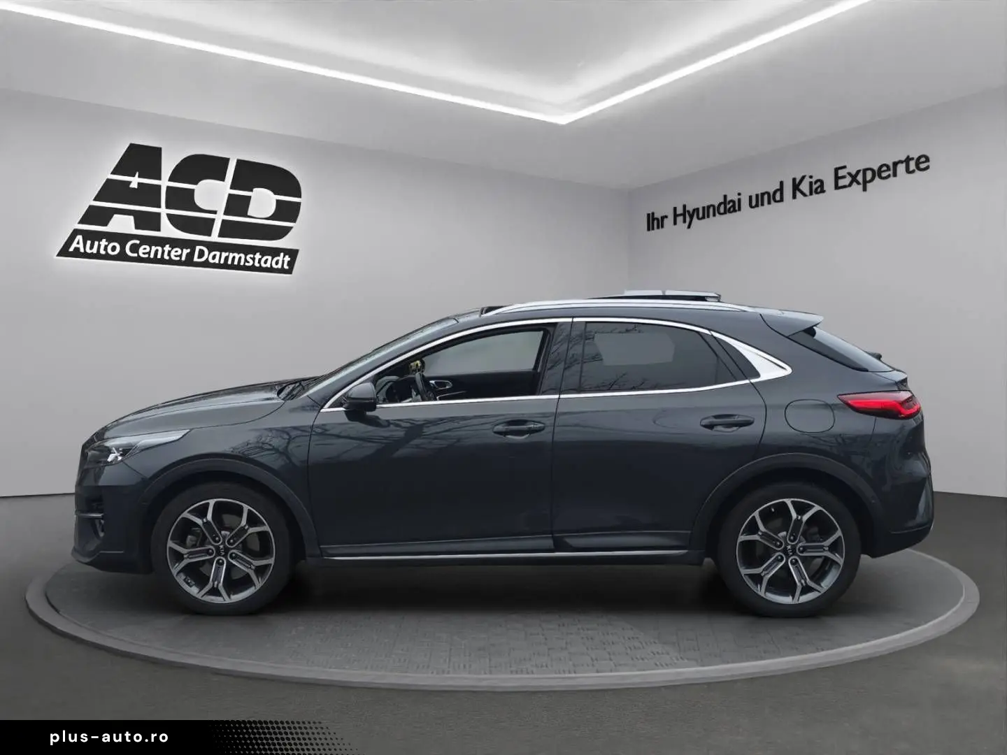 KIA XCeed 1.6T DCT PLATINUM PANO LEDER VOLLAUSSTATTU