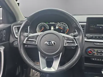 KIA XCeed 1.6T DCT PLATINUM PANO LEDER VOLLAUSSTATTU