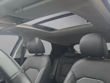 KIA XCeed 1.6T DCT PLATINUM PANO LEDER VOLLAUSSTATTU