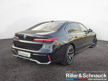 BMW 740d xDrive M Sport AHK STANDHZG PANO-SKY