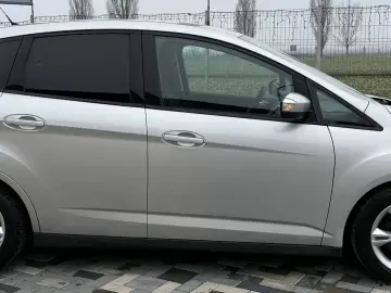 Ford C-MAX Benzina 125CP