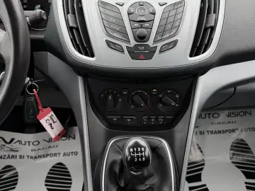 Ford C-MAX Benzina 125CP