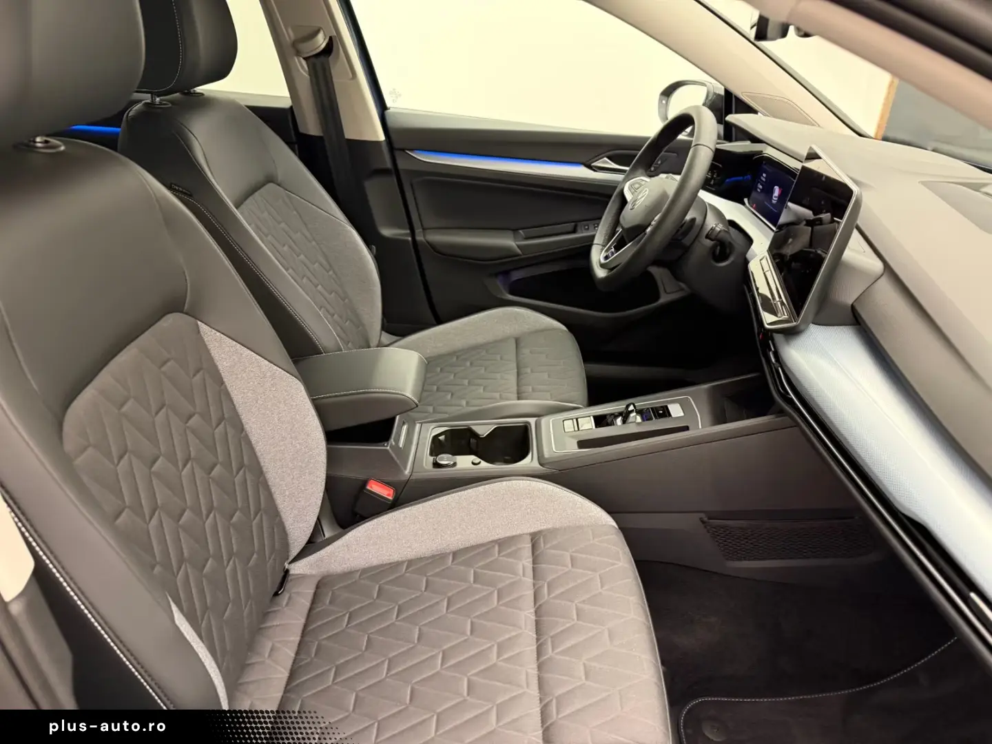 Volkswagen Golf 8 PA 1.5 eTSI DSG Life GOAL NaviCamera