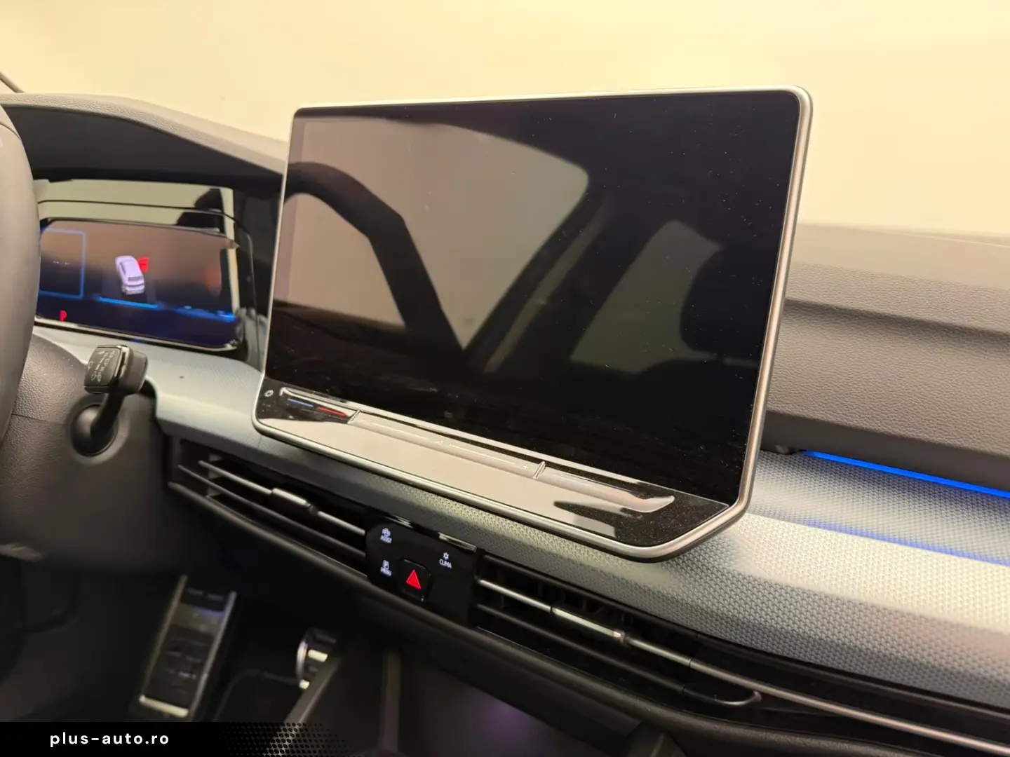 Volkswagen Golf 8 PA 1.5 eTSI DSG Life GOAL NaviCamera