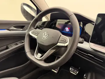 Volkswagen Golf 8 PA 1.5 eTSI DSG Life GOAL NaviCamera