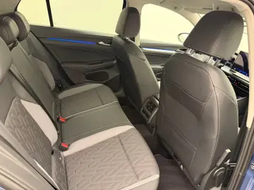 Volkswagen Golf 8 PA 1.5 eTSI DSG Life GOAL NaviCamera