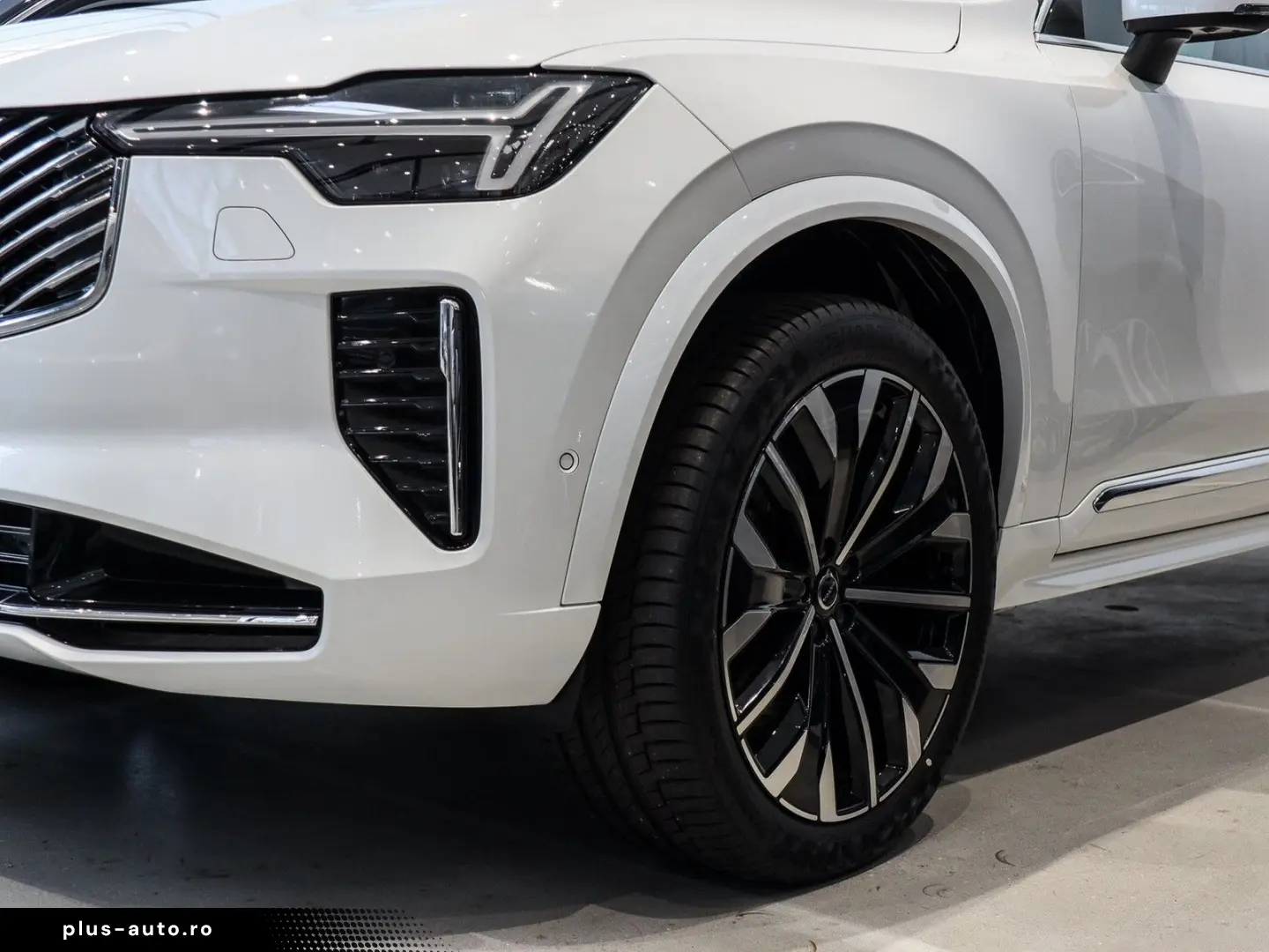 VOLVO XC90 B5 AWD Plus Bright 360 Cristal Panoramic H&K