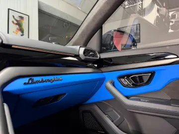 LAMBORGHINI URUS S STYLE PAKET PANO MASSAGE B&O HUD PPF MY25