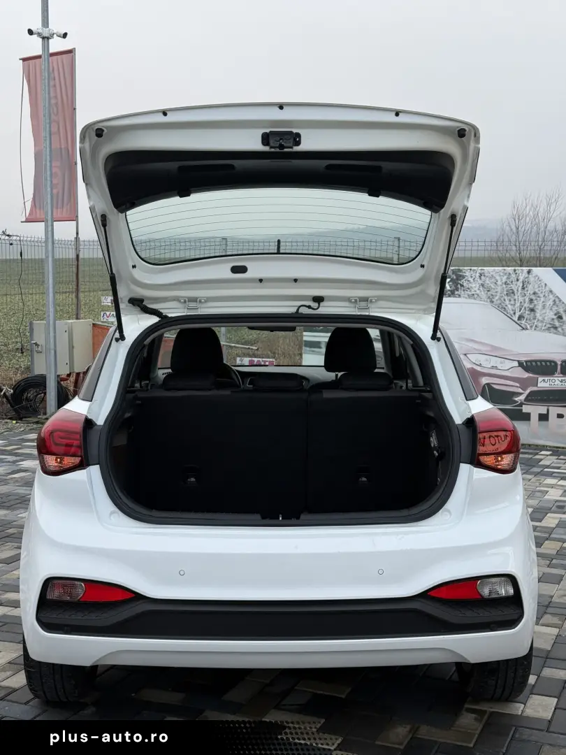 Hyundai i20 Hatchback 1.3 Benzina