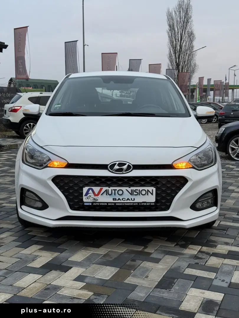 Hyundai i20 Hatchback 1.3 Benzina