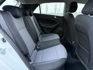 Hyundai i20 Hatchback 1.3 Benzina