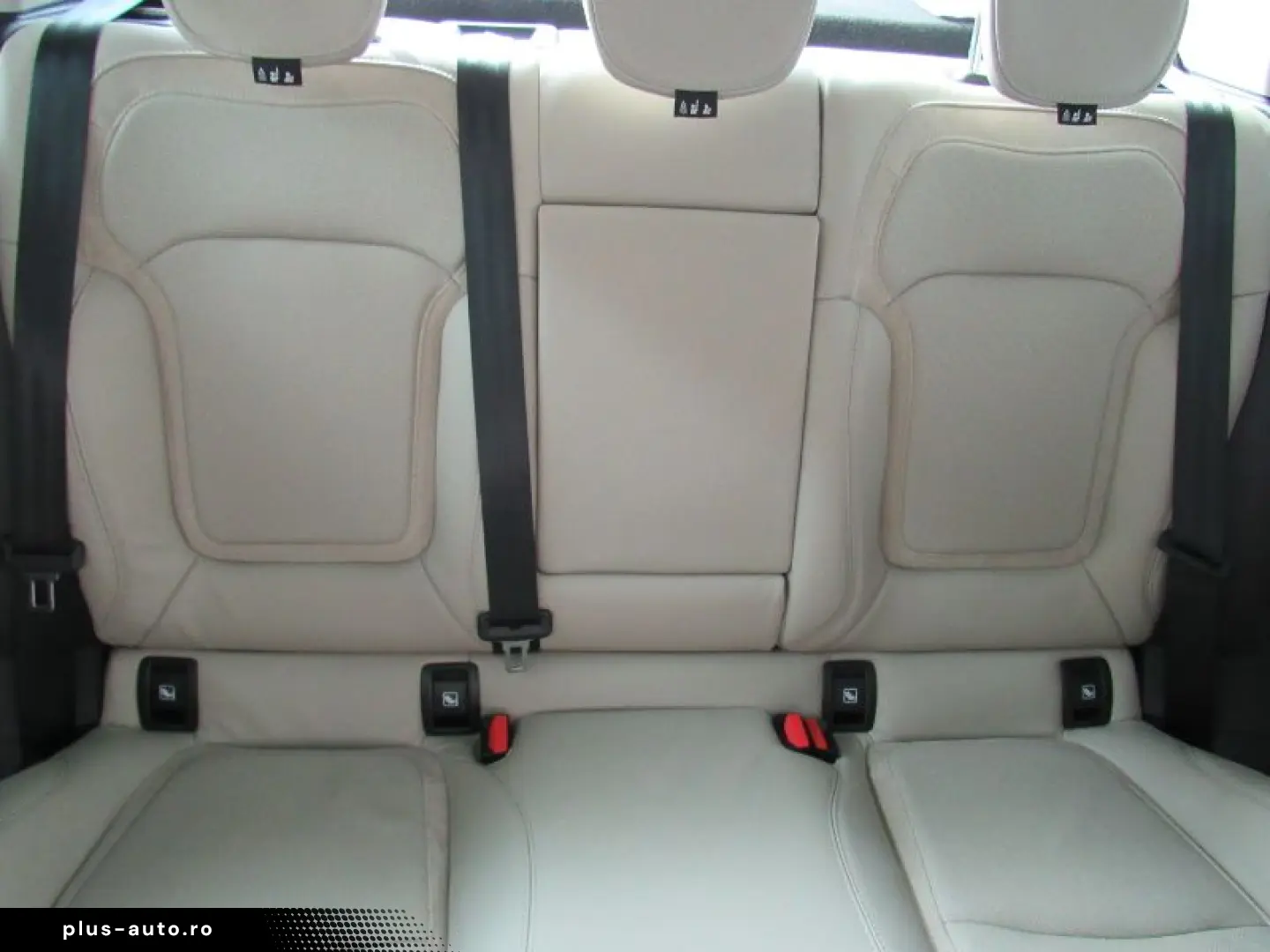 RENAULT MEGANE 1.3 TCe 140CP Intens EDC